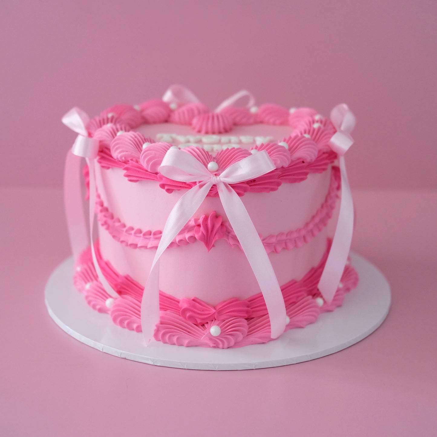 Vintage Heart Cake | Pearl White & Coquette