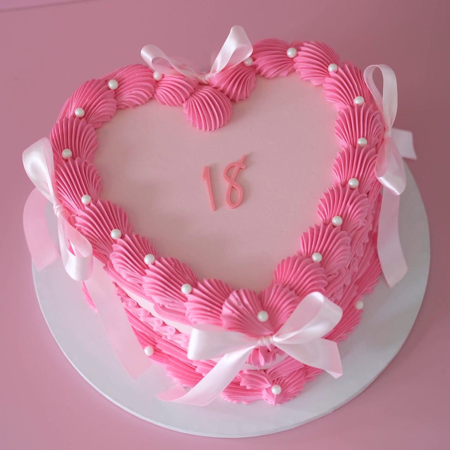 Vintage Heart Cake | Pearl White & Coquette
