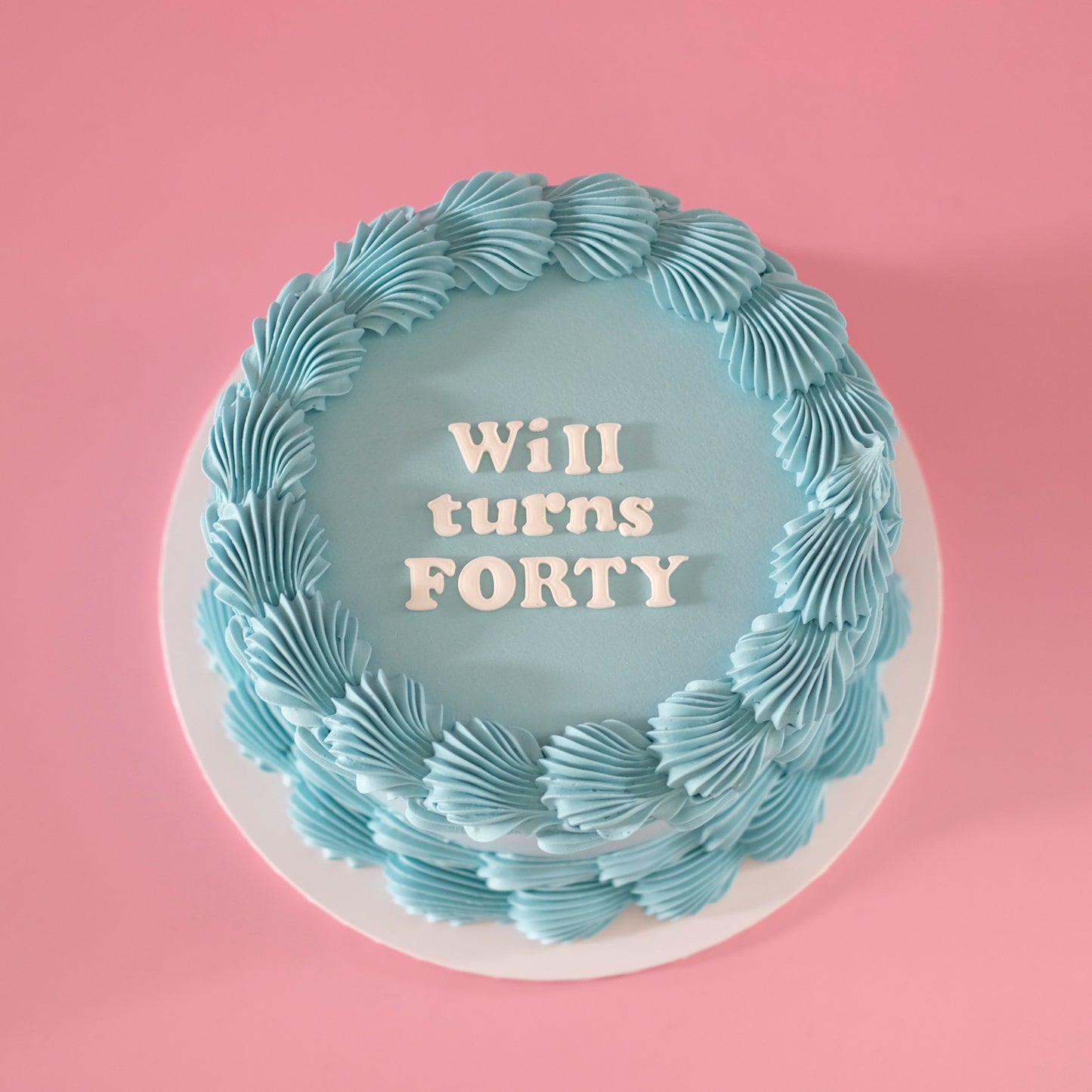 Vintage Round Cake | Monochrome / BOLD text