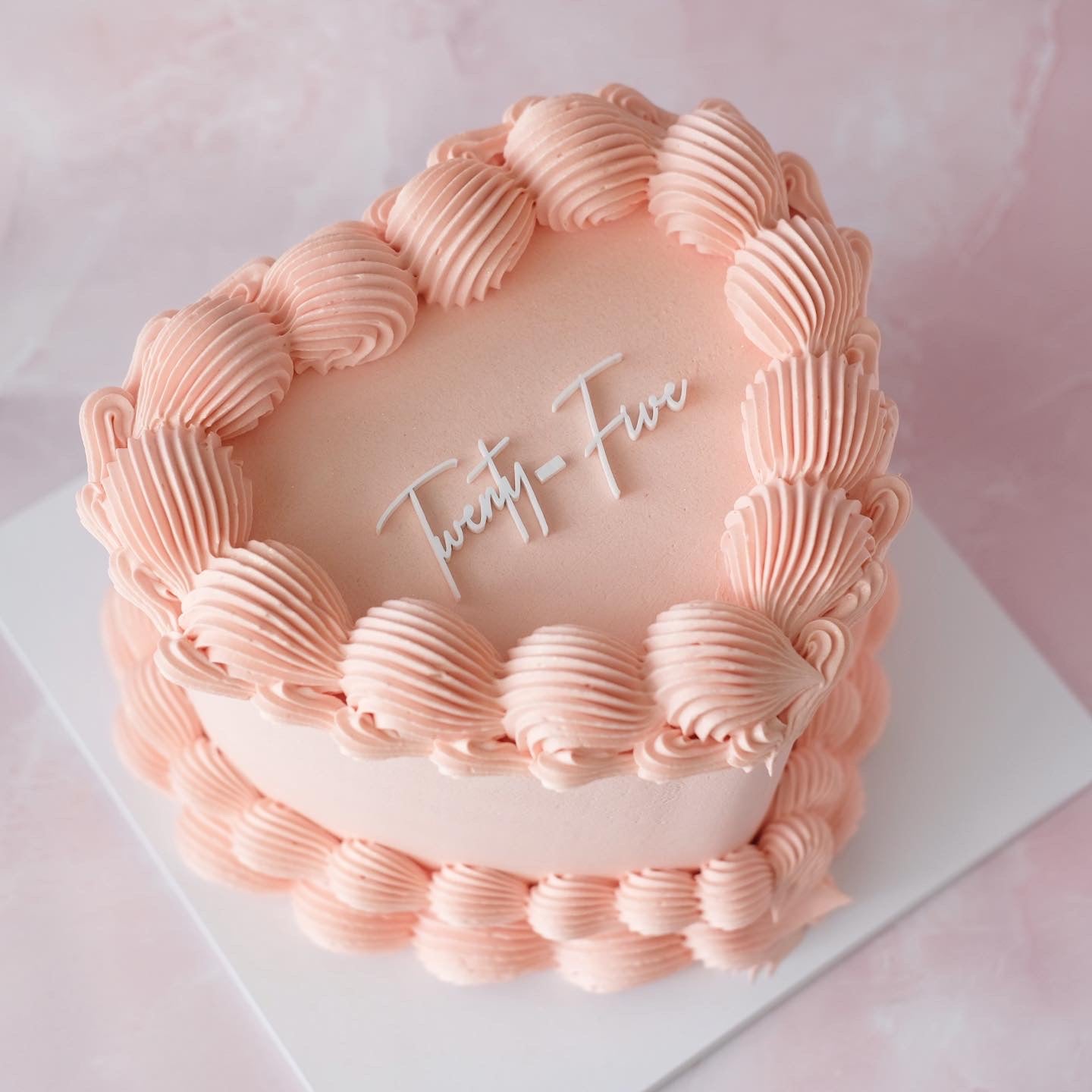 Vintage Heart Cake | Monochrome / CURSIVE Text