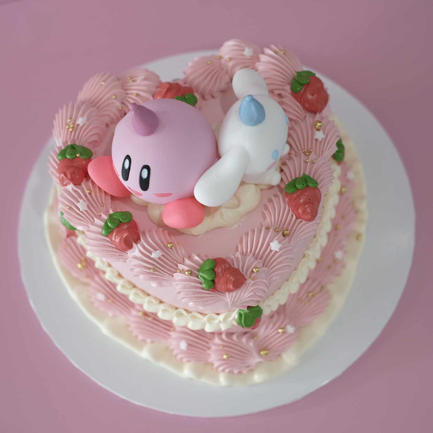 Vintage Heart Cake | Kirby & Cinnamoroll Strawberry Party