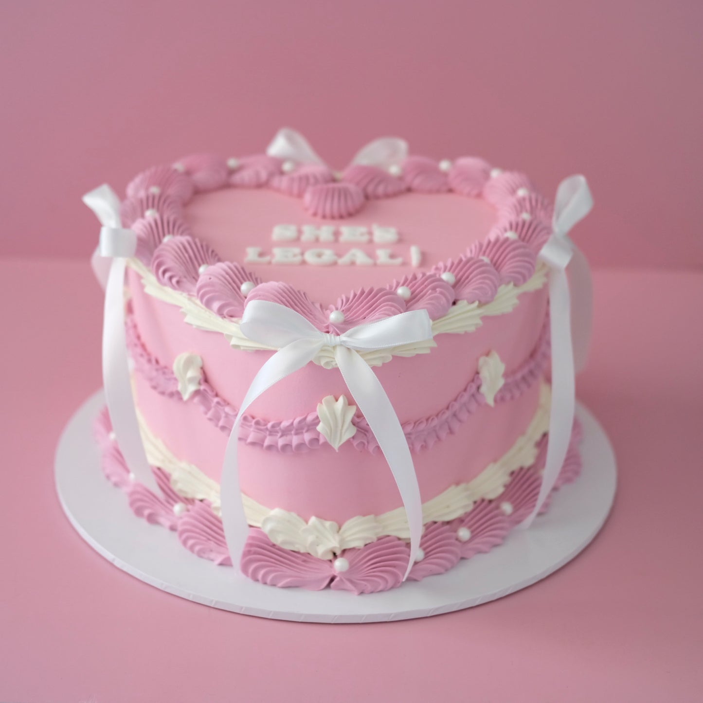 Vintage Heart Cake | Pearl White & Coquette