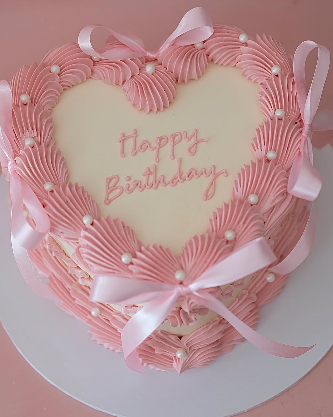 Vintage Heart Cake | Pearl White & Coquette