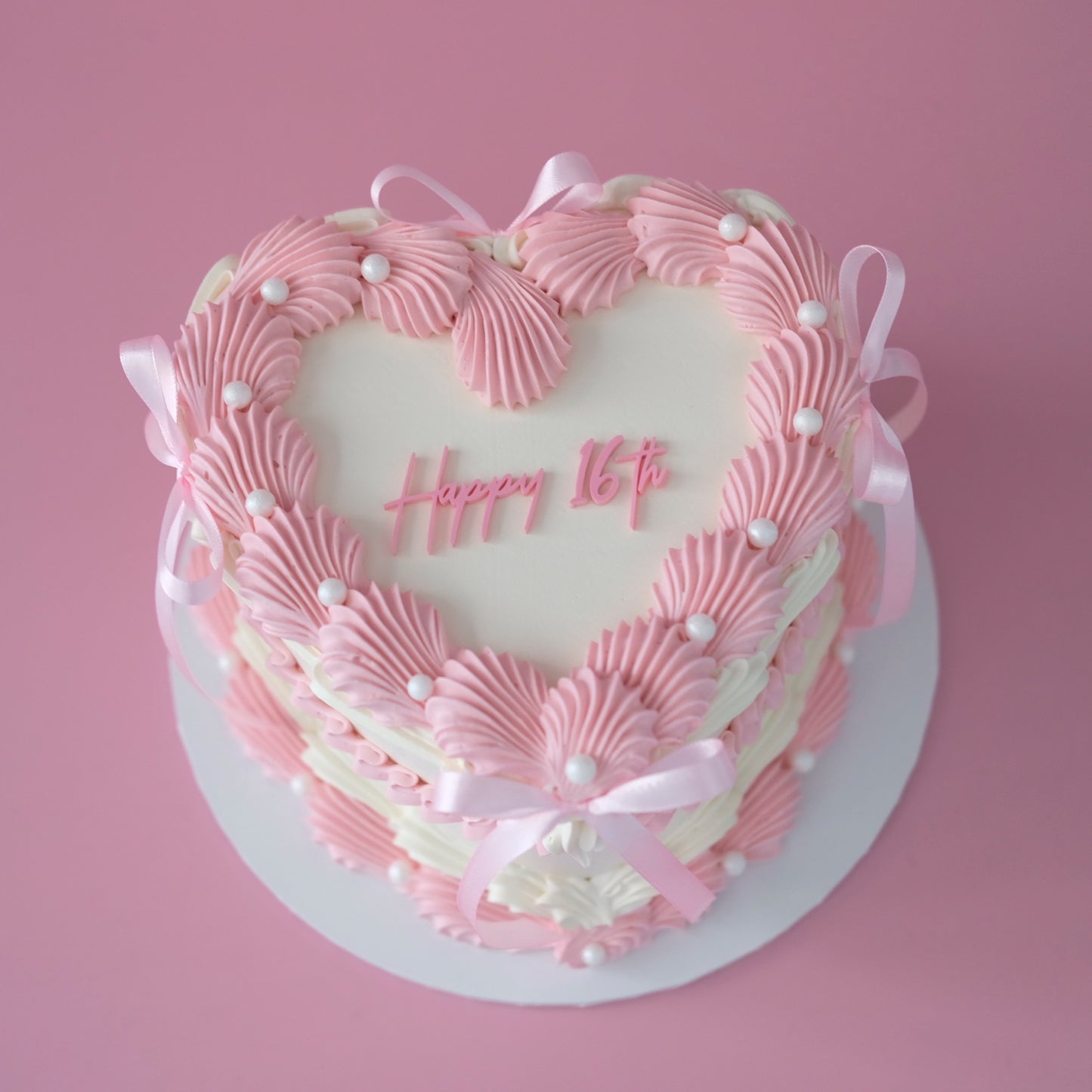Vintage Heart Cake | Pearl White & Coquette