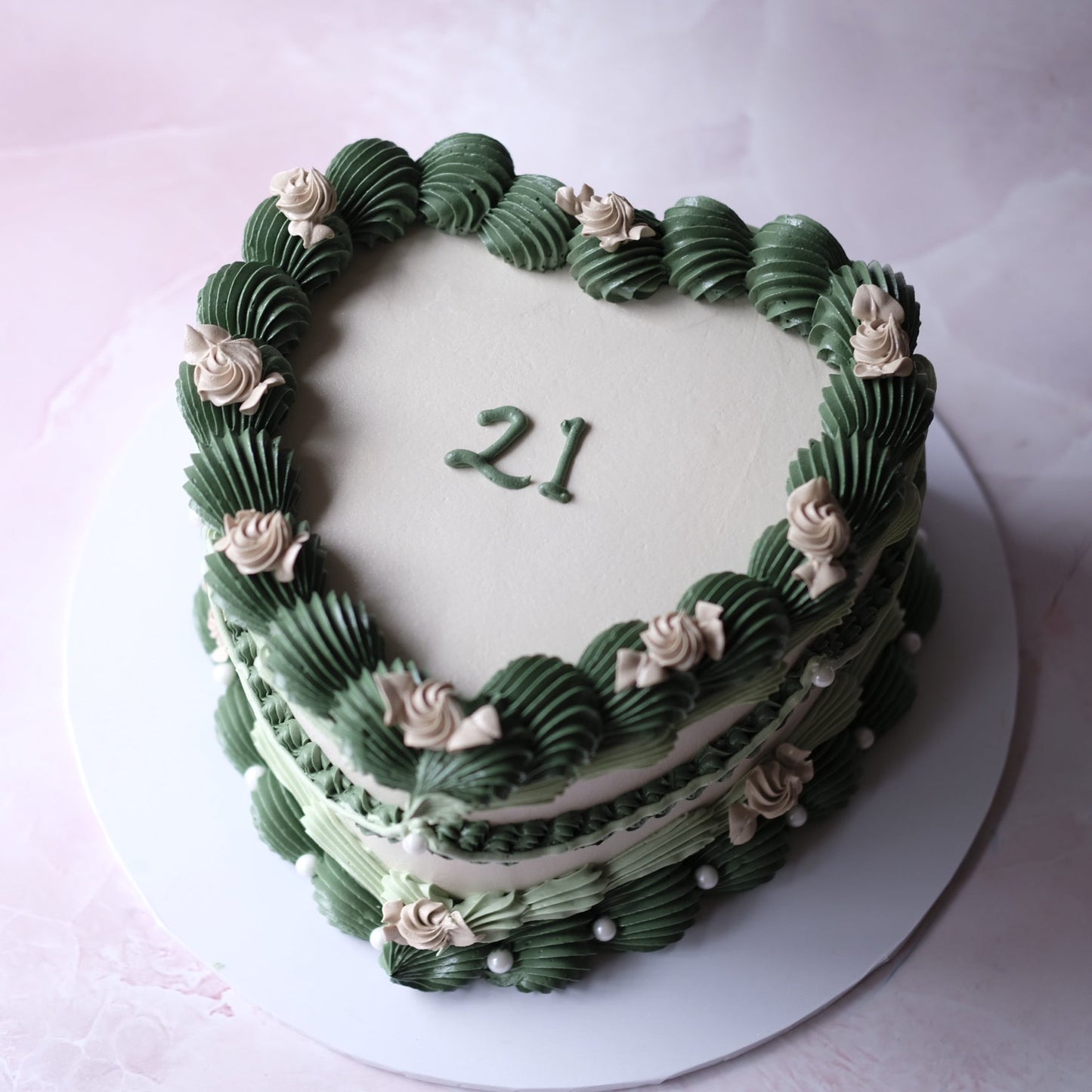 Vintage Heart Cake | Rosette & Pearls
