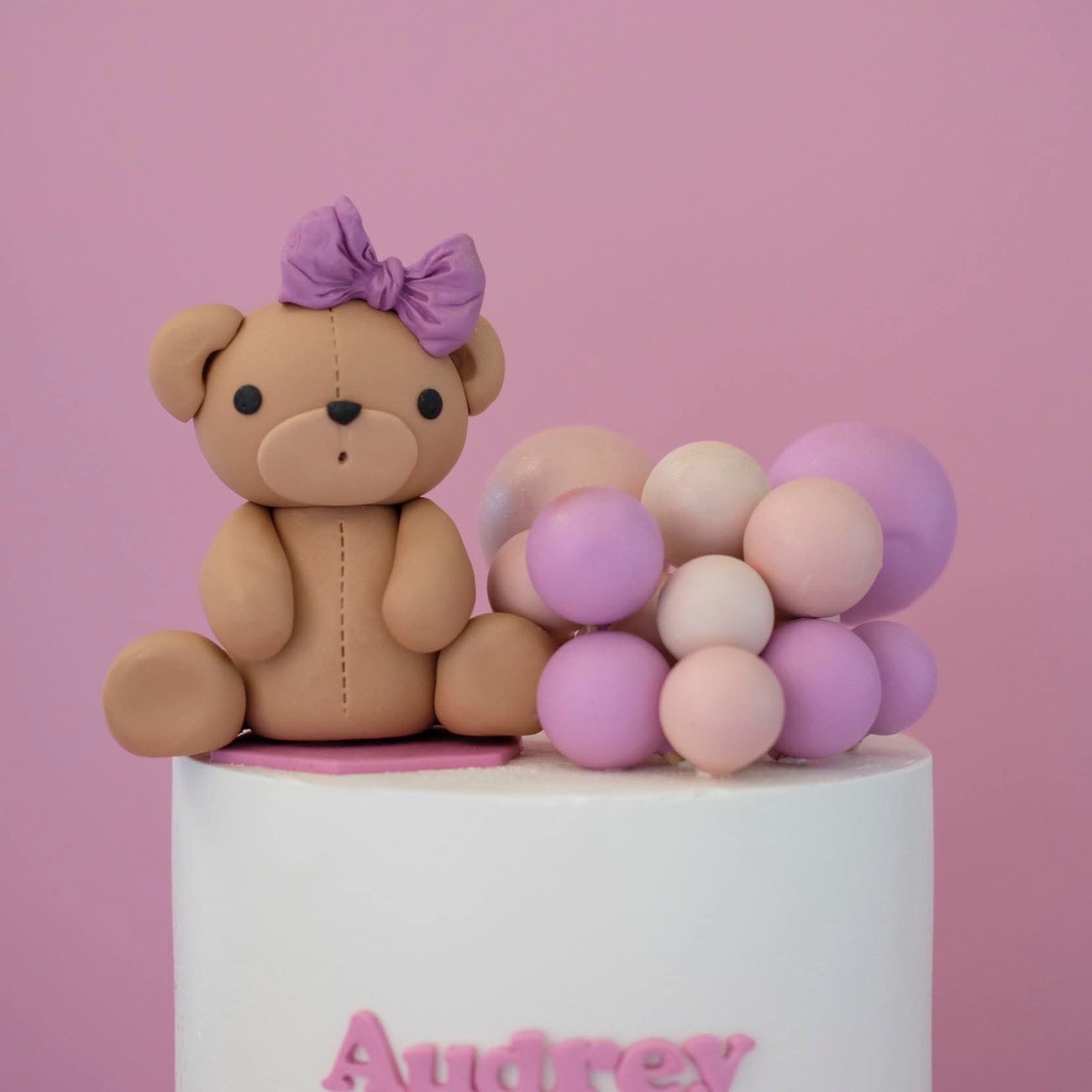 Cute Bear & Balloon Cake