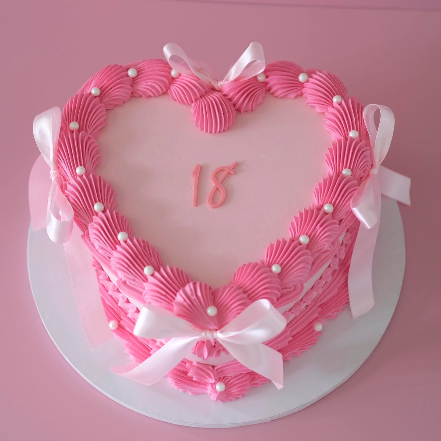Vintage Heart Cake | Pearl White & Coquette