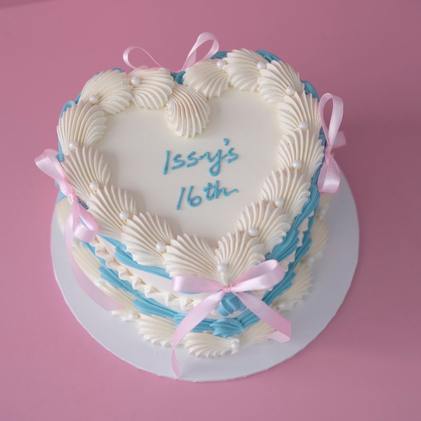 Vintage Heart Cake | Pearl White & Coquette