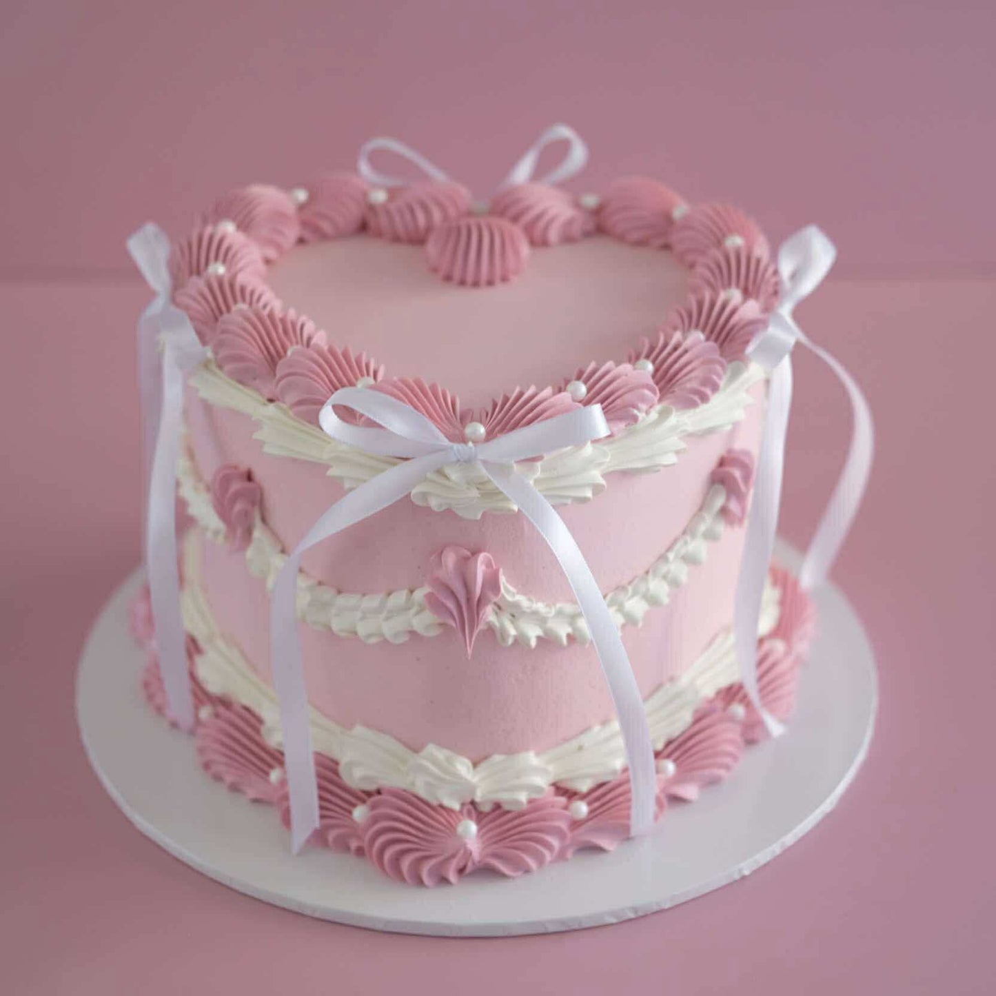 Vintage Heart Cake | Pearl White & Coquette