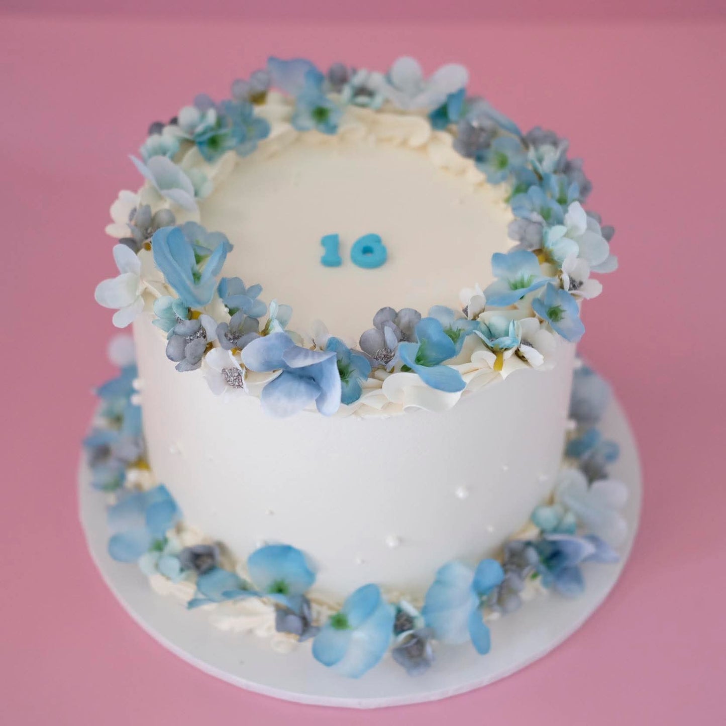 Enchanted Round Vintage Cake | BLUE