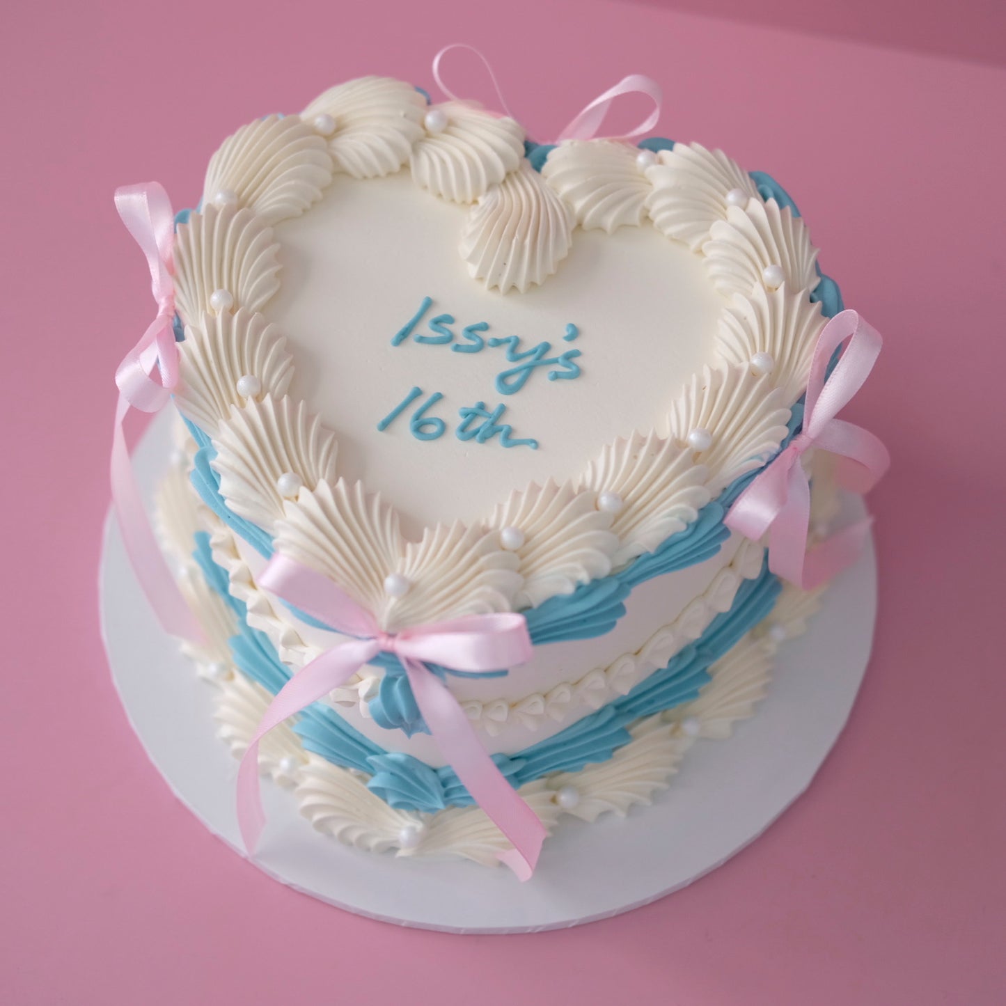Vintage Heart Cake | Pearl White & Coquette