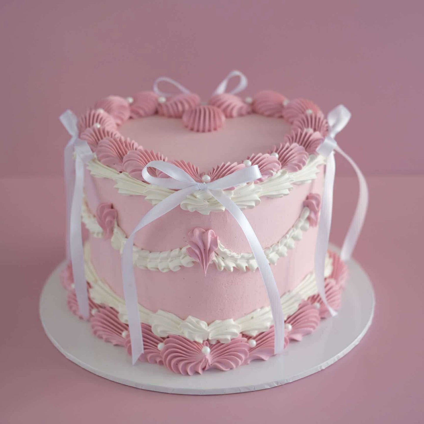 Vintage Heart Cake | Pearl White & Coquette