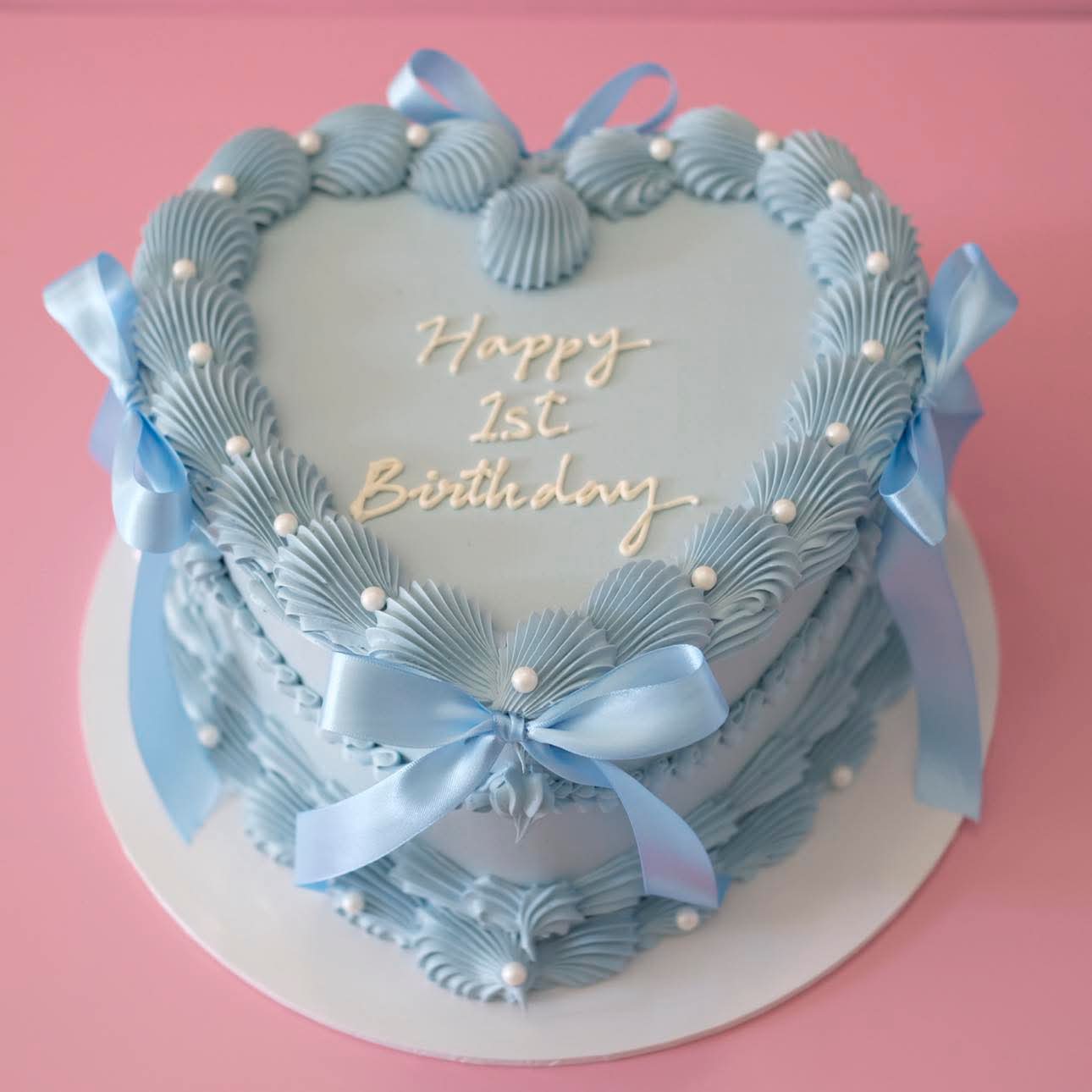 Vintage Heart Cake | Pearl White & Coquette