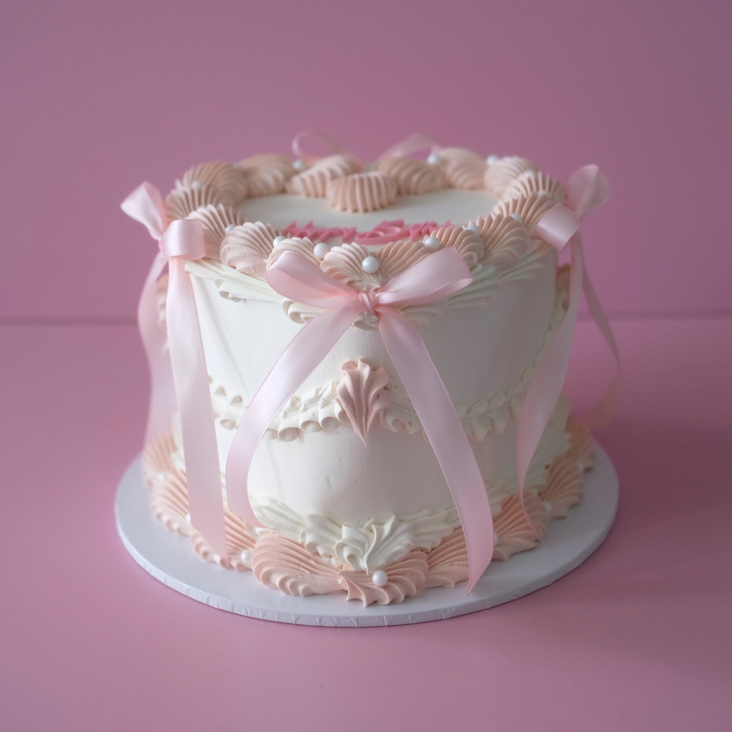 Vintage Heart Cake | Pearl White & Coquette