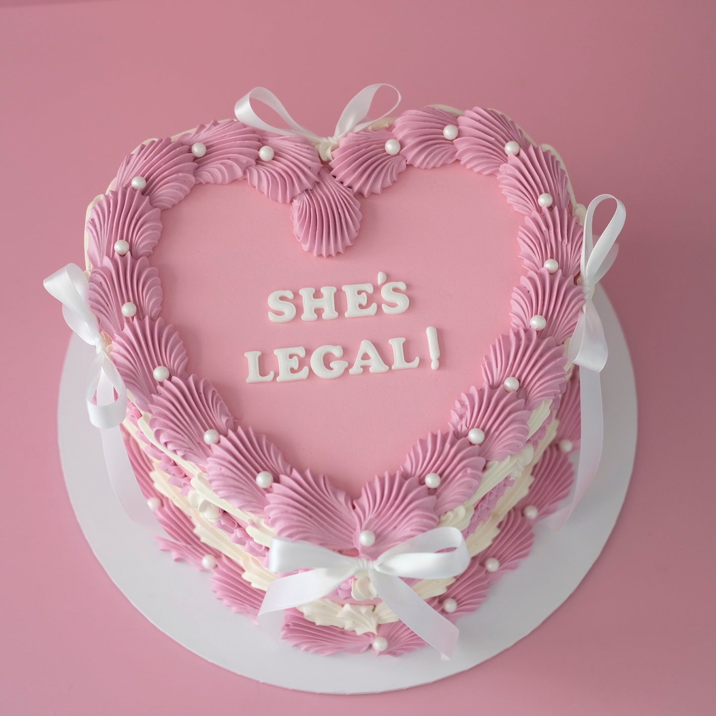 Vintage Heart Cake | Pearl White & Coquette