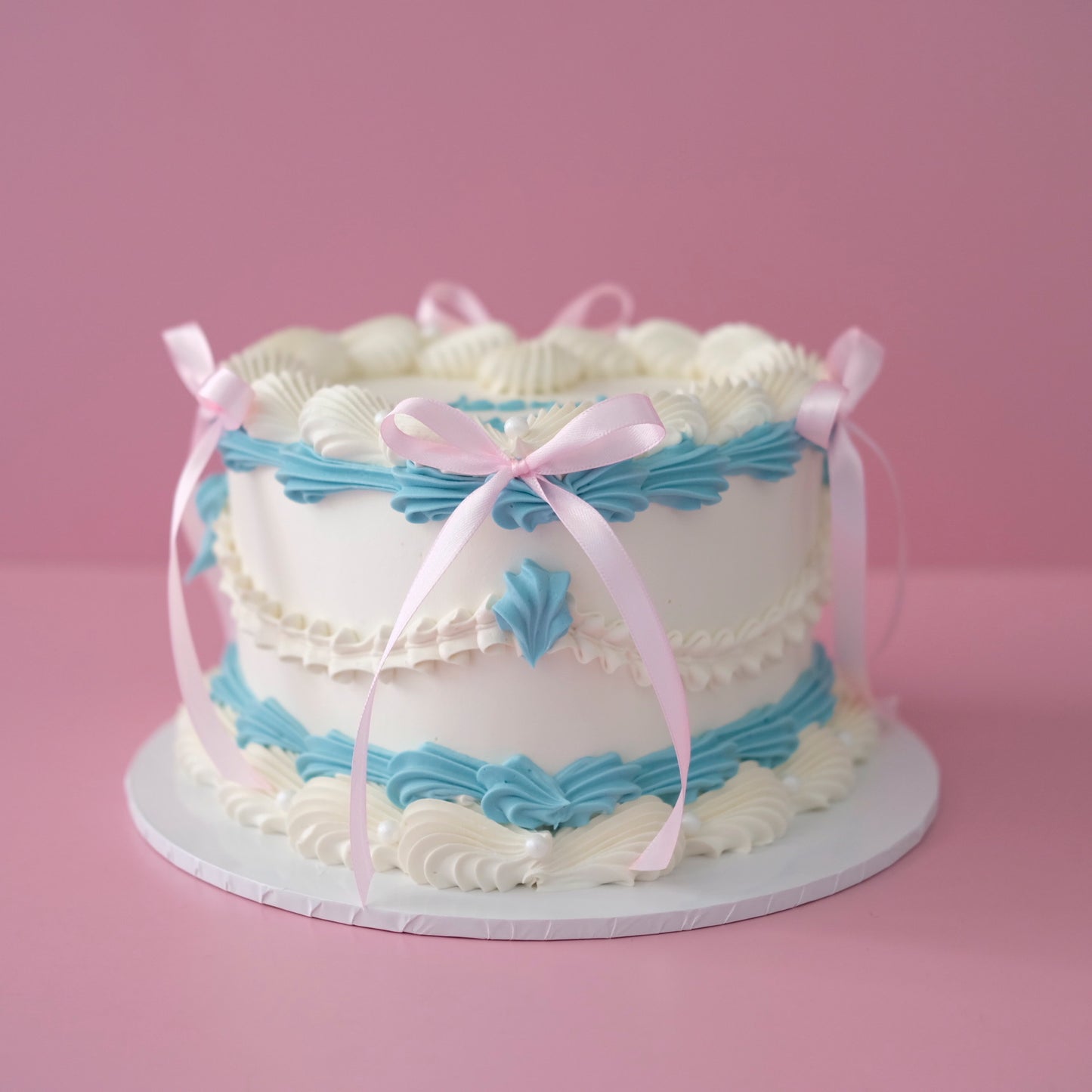 Vintage Heart Cake | Pearl White & Coquette