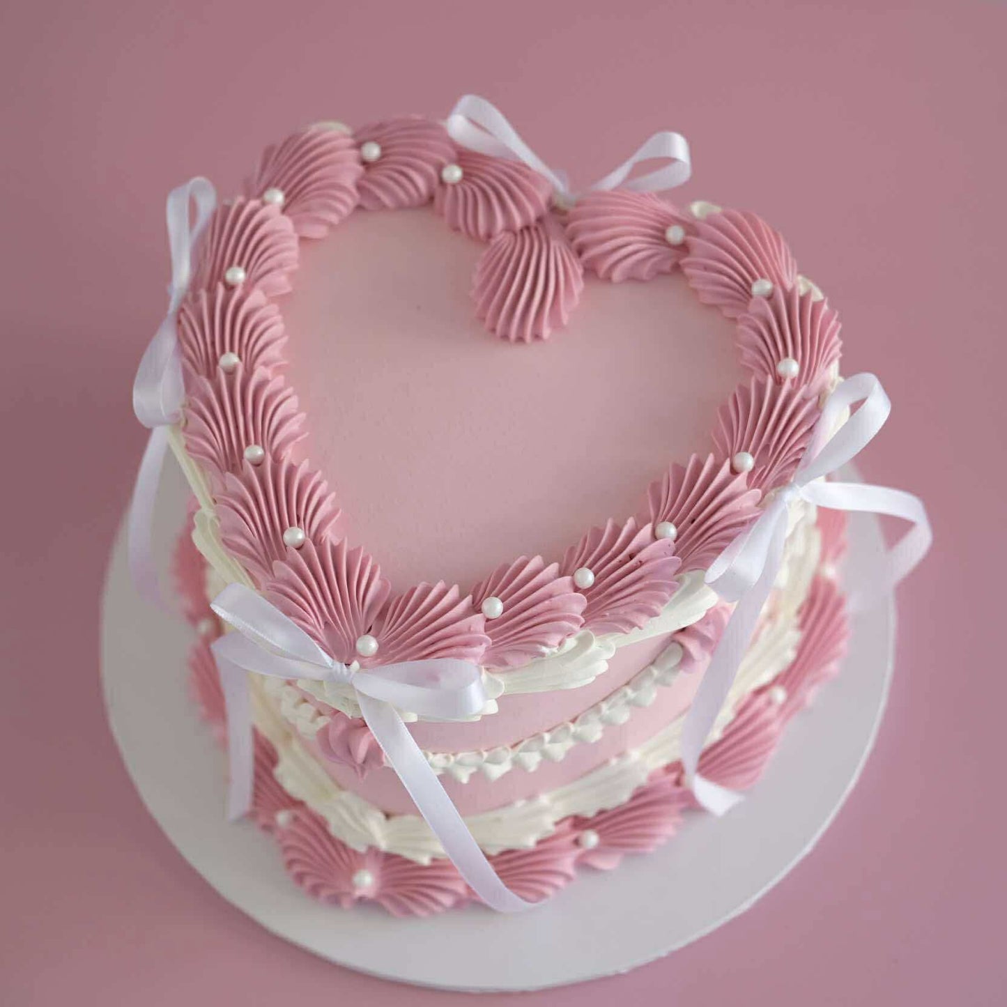 Vintage Heart Cake | Pearl White & Coquette