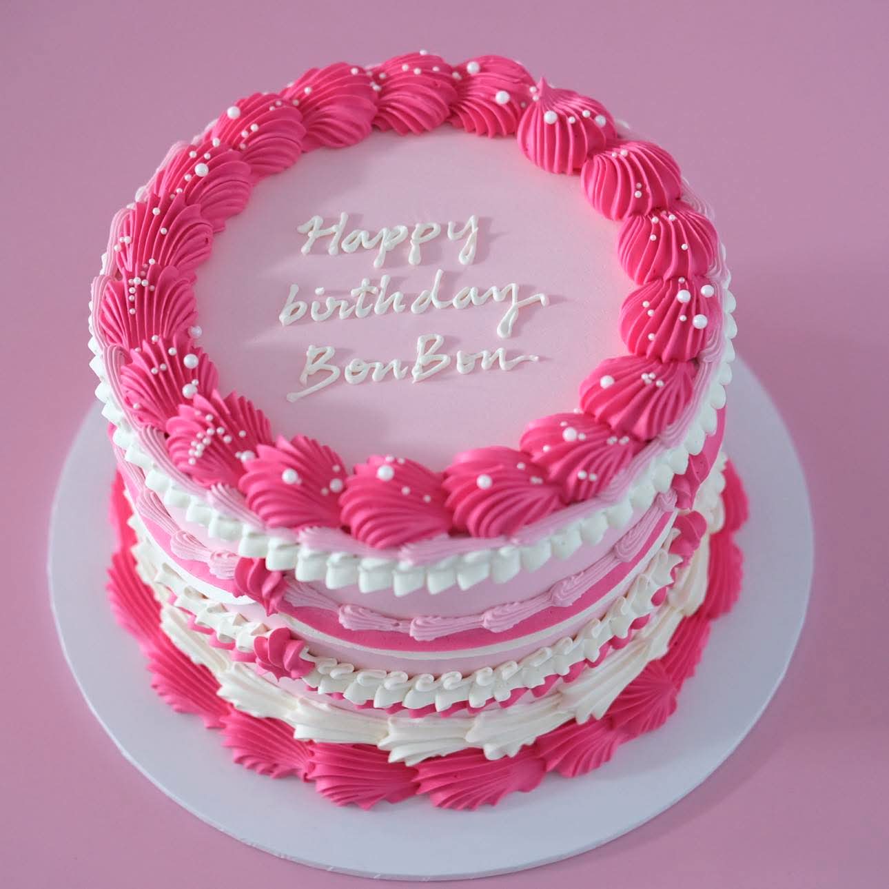 Round Vintage Cake | Elegant