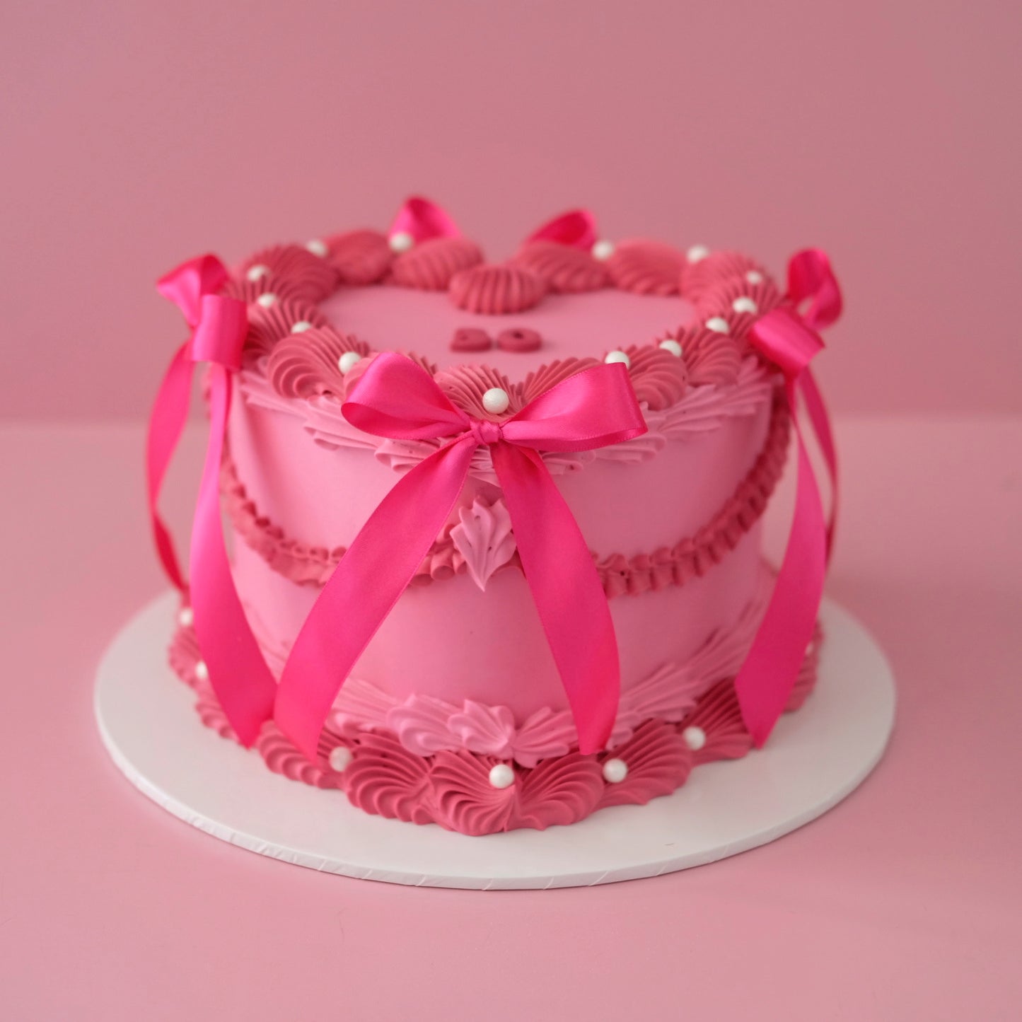 Vintage Heart Cake | Pearl White & Coquette