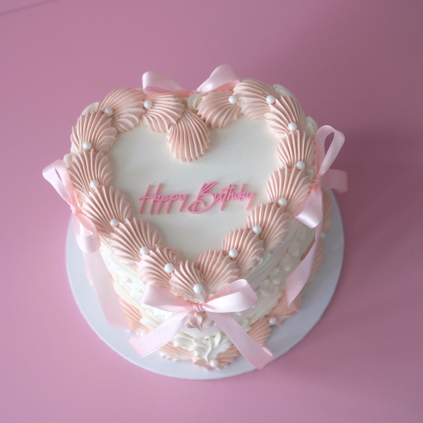 Vintage Heart Cake | Pearl White & Coquette