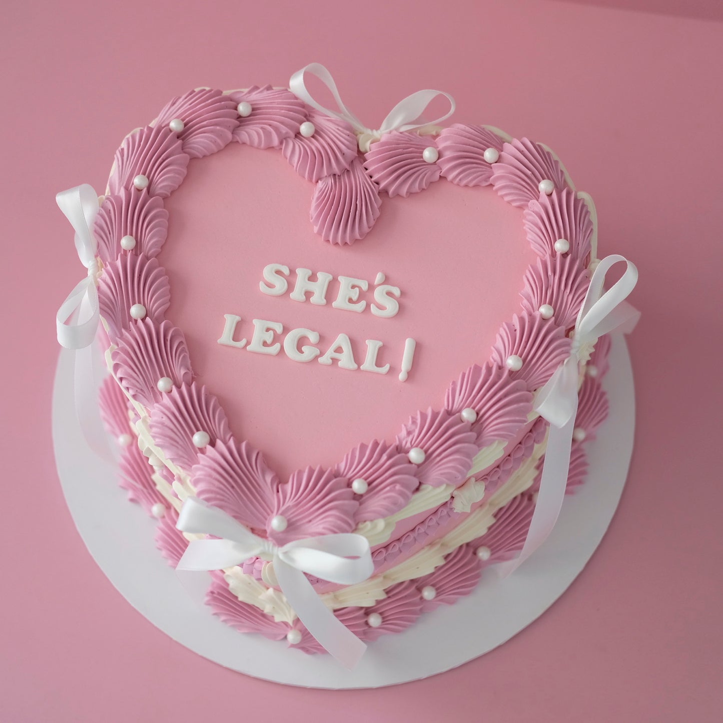 Vintage Heart Cake | Pearl White & Coquette