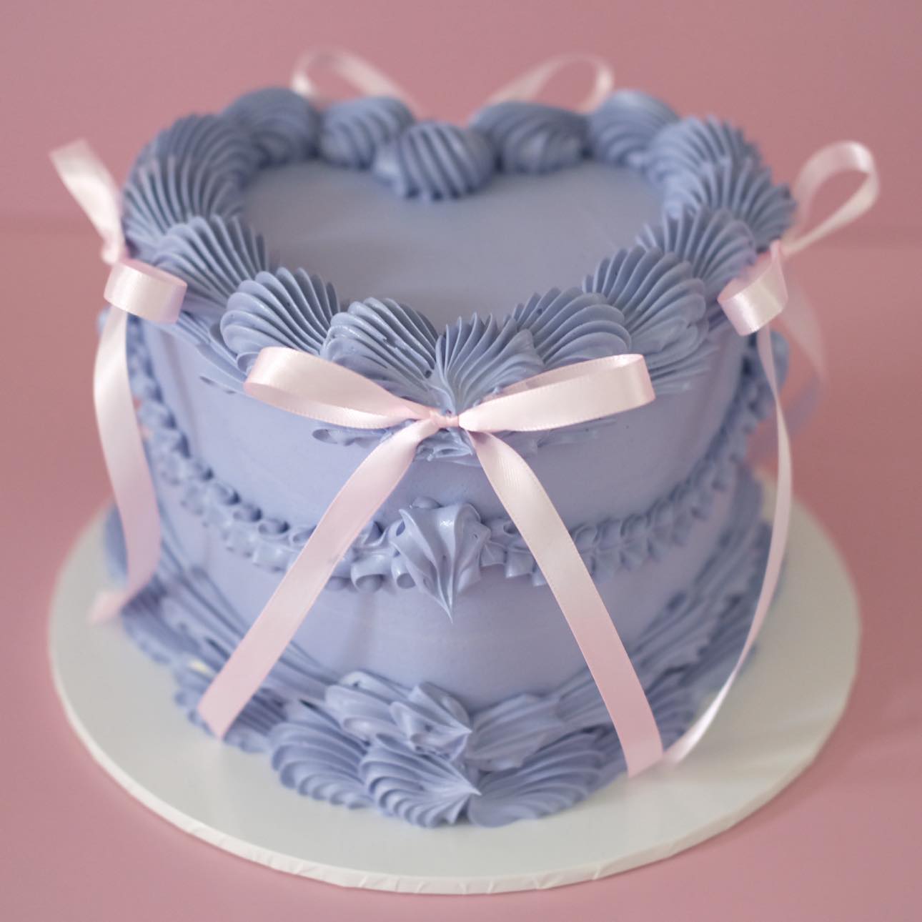Monochrome Vintage Heart & Coquette Cake