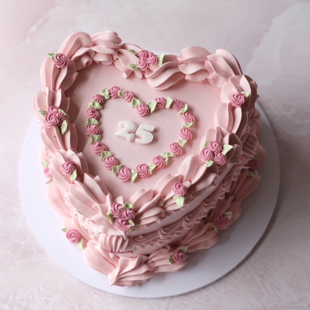 Garden Party Aesthetic: Vintage Floral Cakes Brisbane