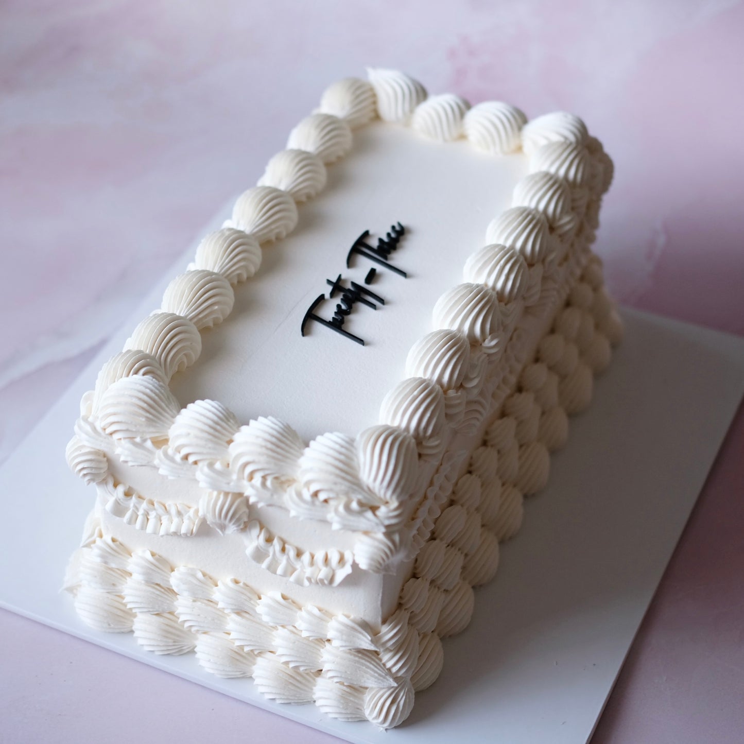 Vintage Sheet Cake | Monochrome