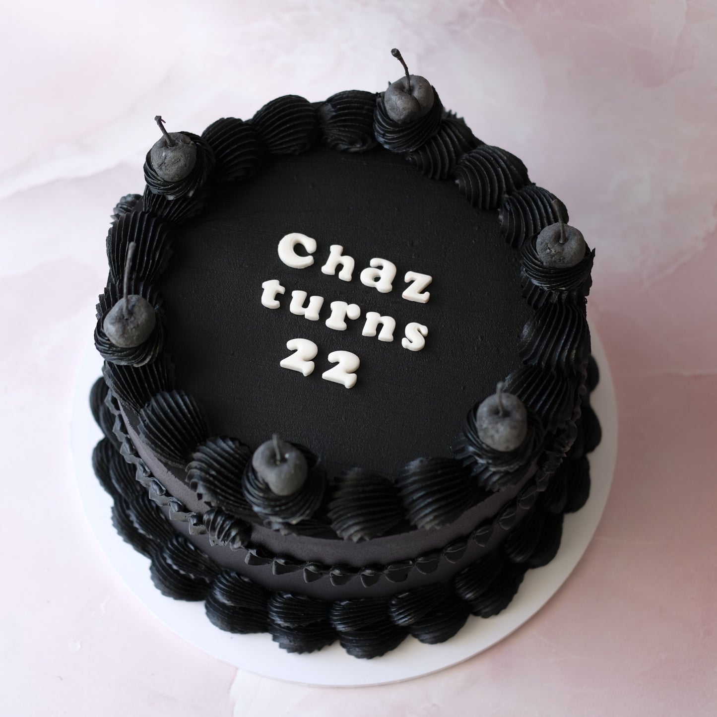 Black Vintage Round Cake | Black Cherries