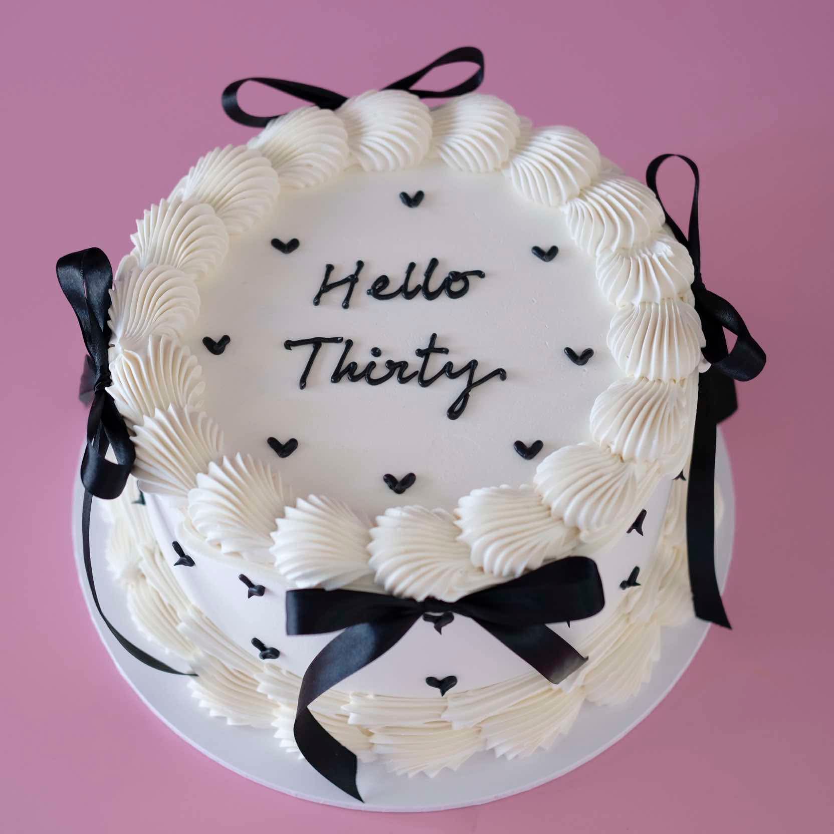 Vintage Round Cake | Mini Hearts & Coquette