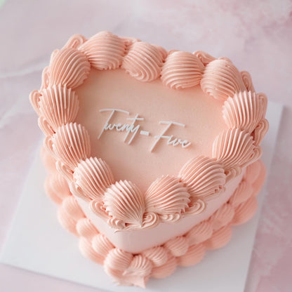 Vintage Heart Cake | Monochrome / Cursive Text