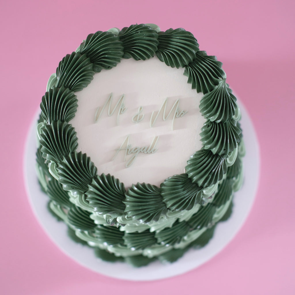 Classic Round Vintage Cake | 2 Tiers