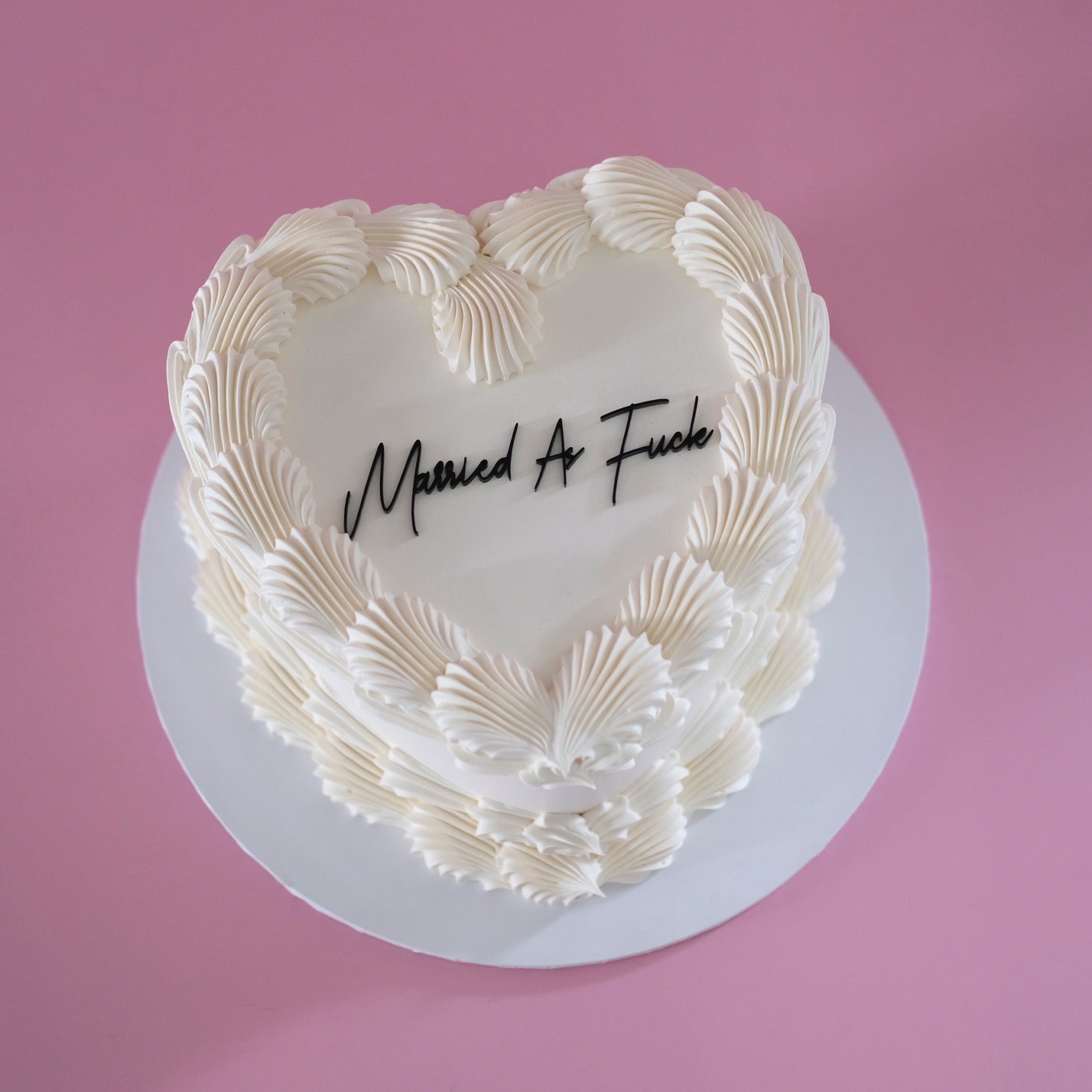 Basic White Vintage Heart Cake | BLACK ACRYLIC Text