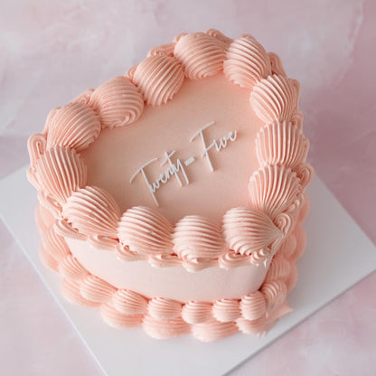 Vintage Heart Cake | Monochrome / Cursive Text