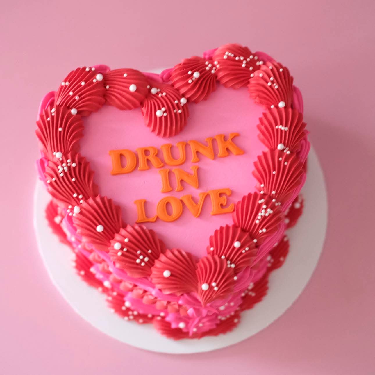 Vintage Heart Cake | Sprinkle-tastic!