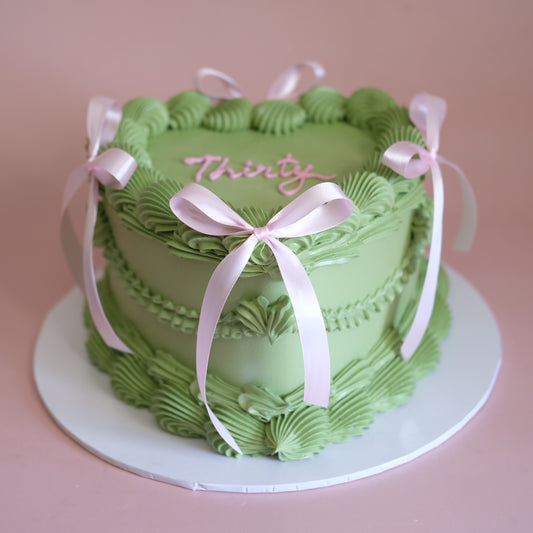 Monochrome Vintage Heart & Coquette Cake