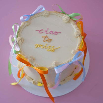 Two-Tone Ribbon Round Vintage Cake