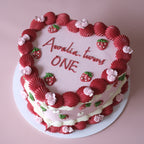 Vintage Heart Cake | Strawberry Rosettes