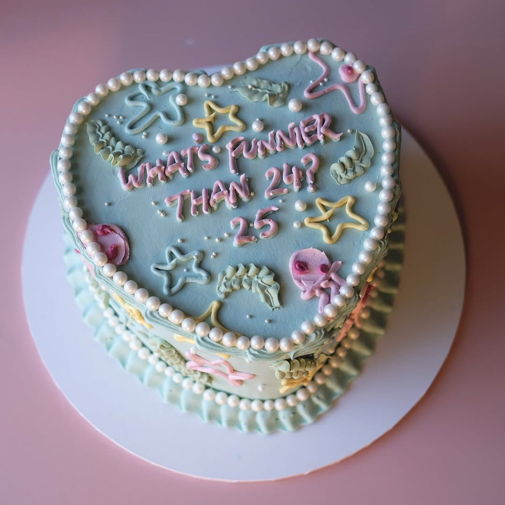 SpongeBob SquarePants | Vintage Heart Doodle Cake