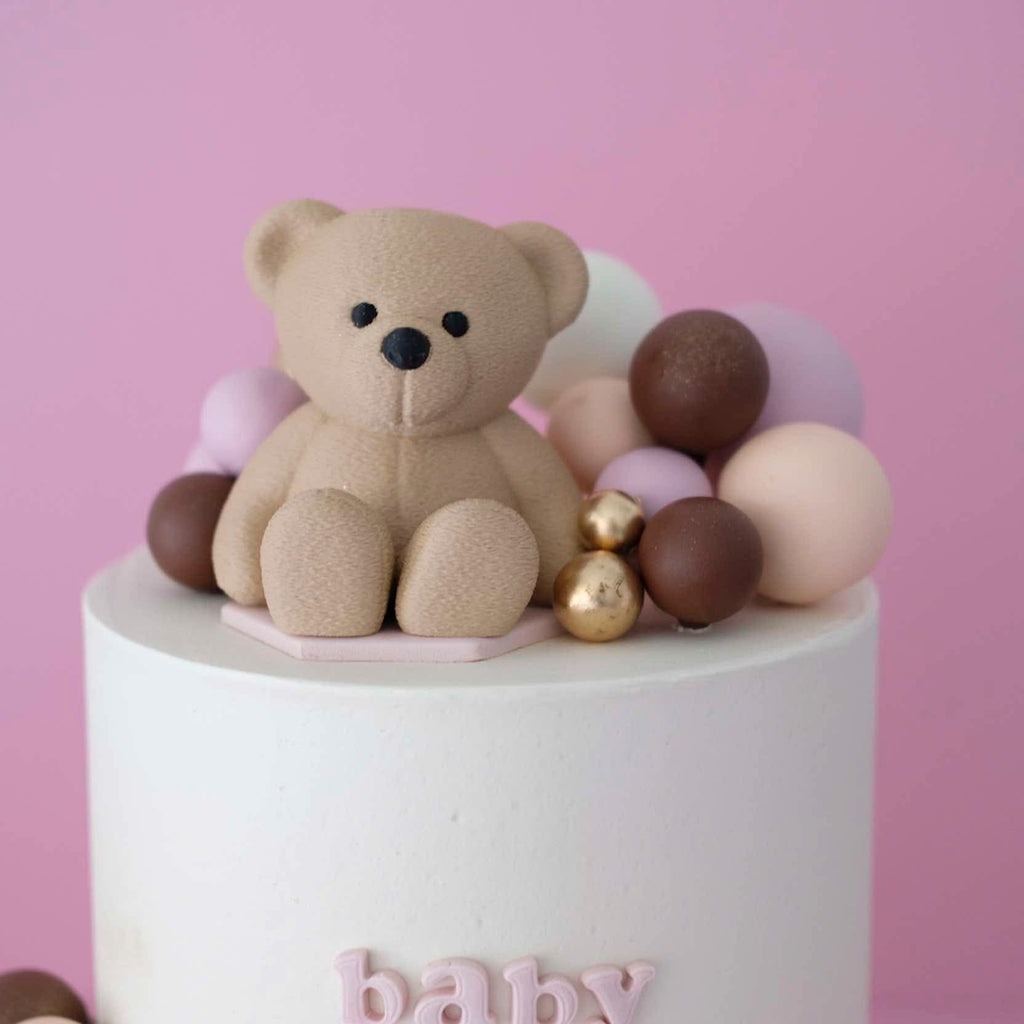 Furry Bear & Balloon Cake
