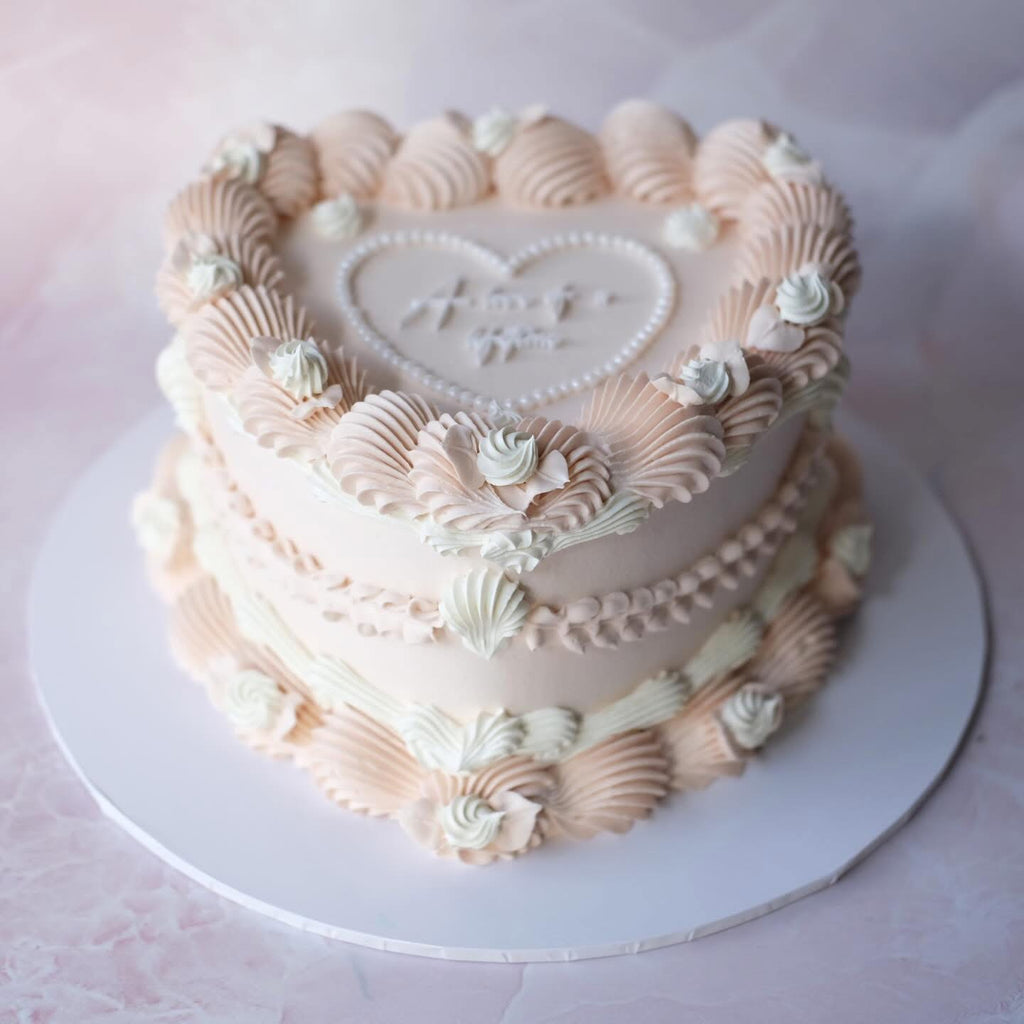 Pearl Heart Plaque & Rosette | Vintage Heart Cake