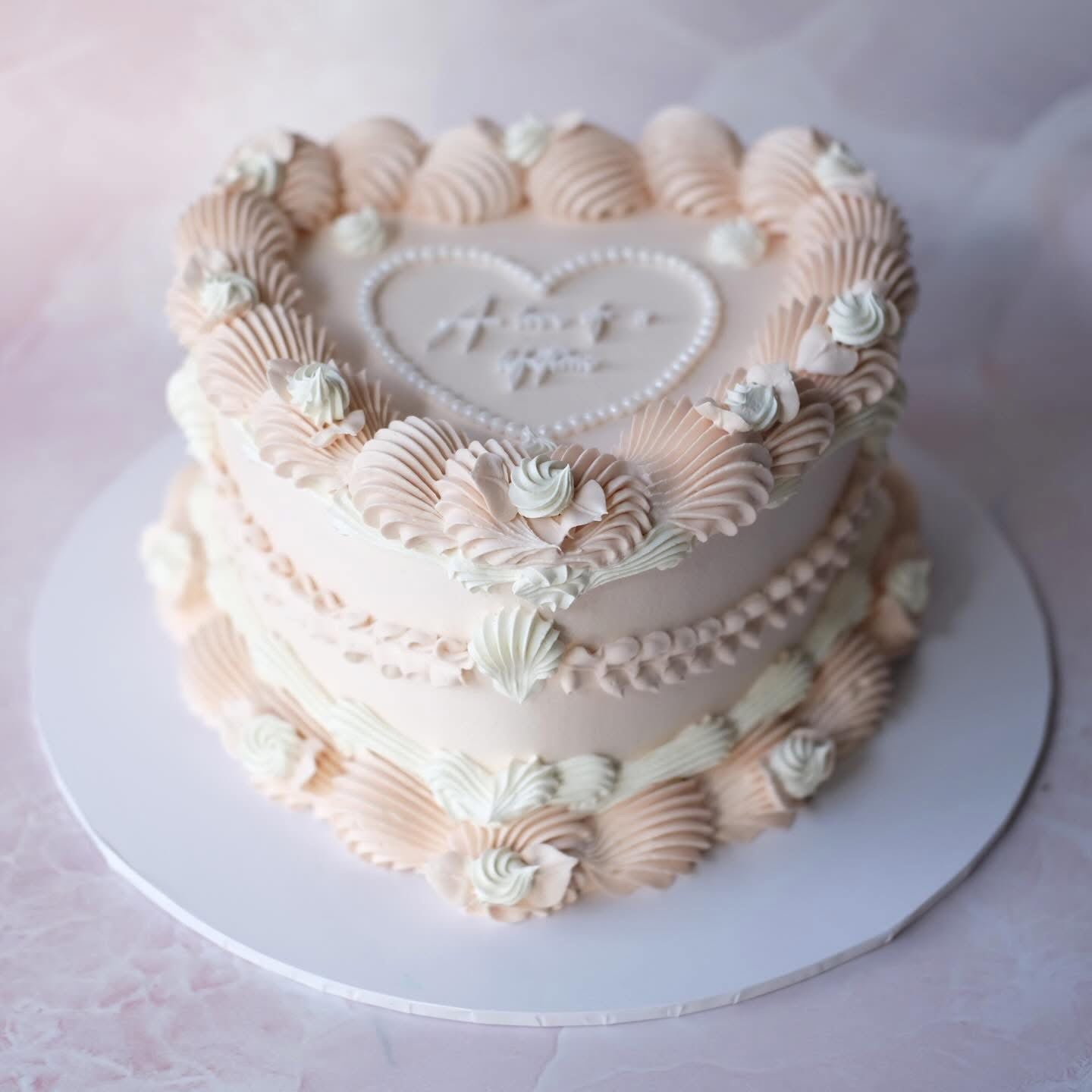 Pearl Heart Plaque & Rosette | Vintage Heart Cake