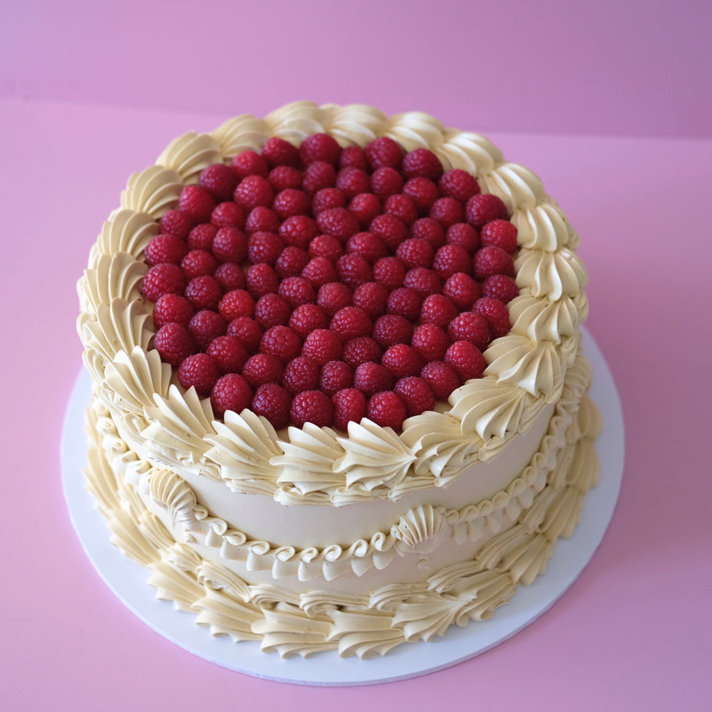 Vintage Round Cake | Fresh Raspberry - ELOISE