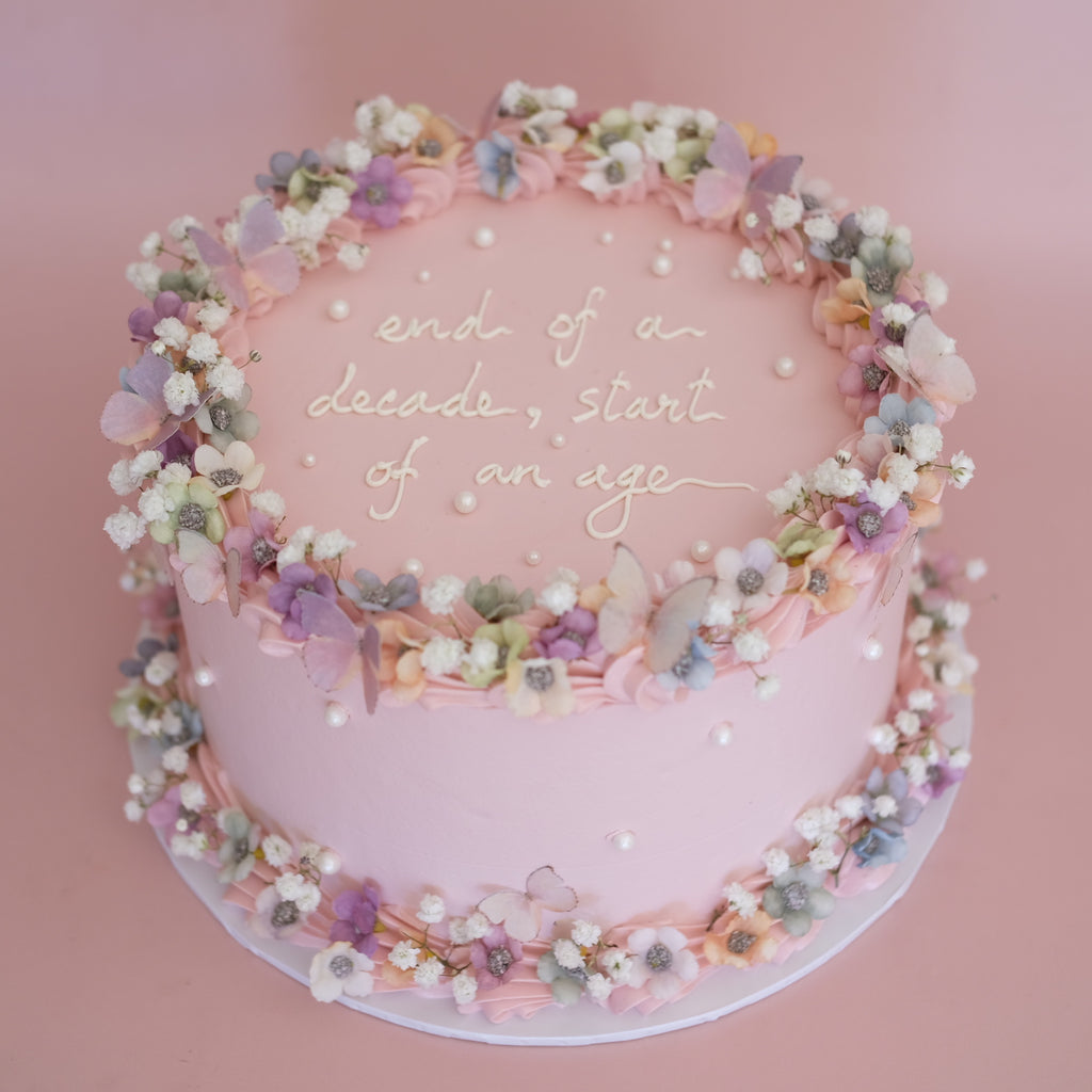 Enchanted Round Vintage Cake