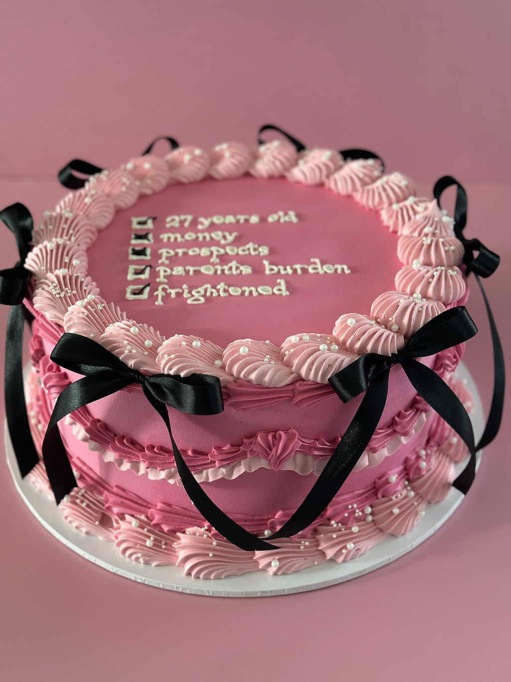 Vintage Round Cake | Pride and Prejudice