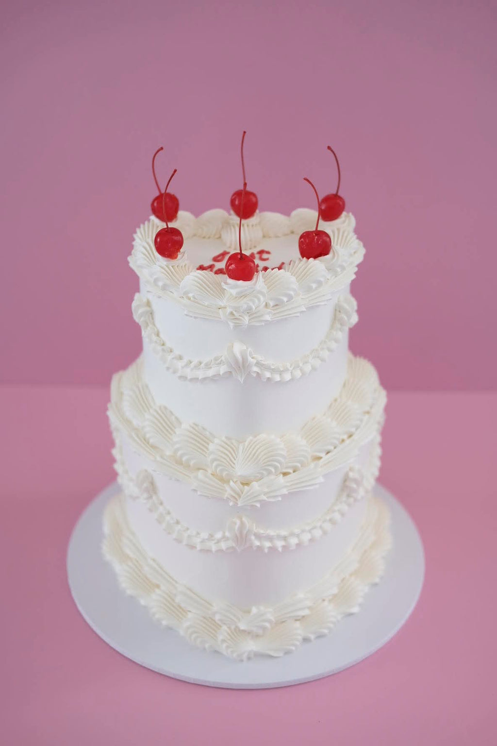 Classic Heart Vintage Cake | 2 Tiers
