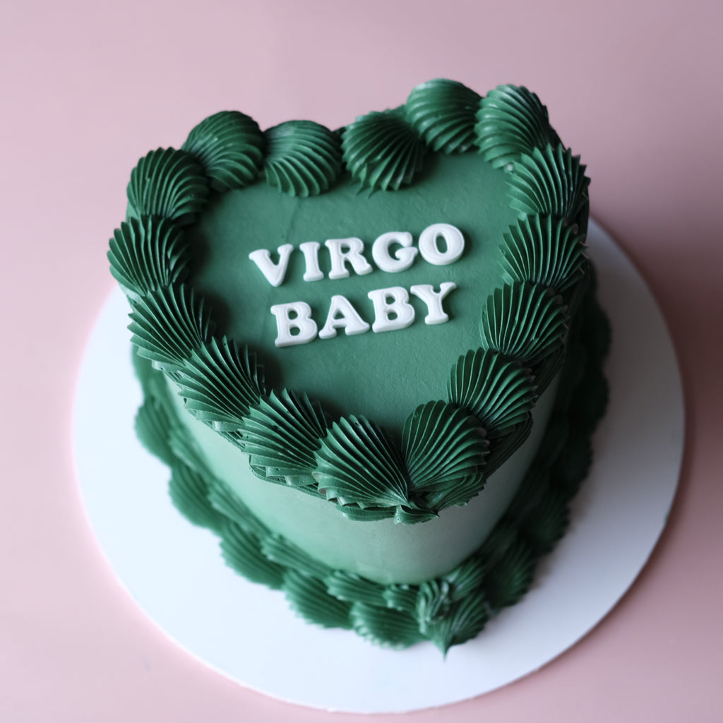Basic Vintage Heart Cake | Monochrome