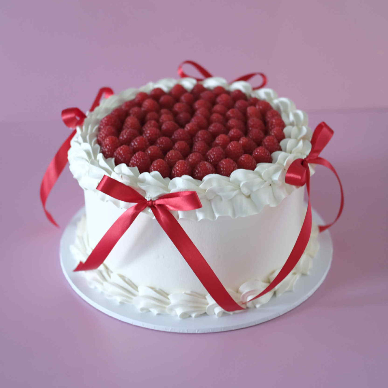Vintage Round Cake | Fresh Raspberry & Coquette - VIVIENNE