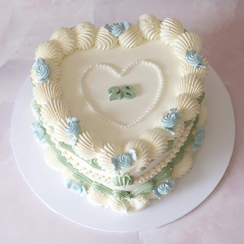 Vintage Heart Cake | Pearl Heart Plaque & Rosette