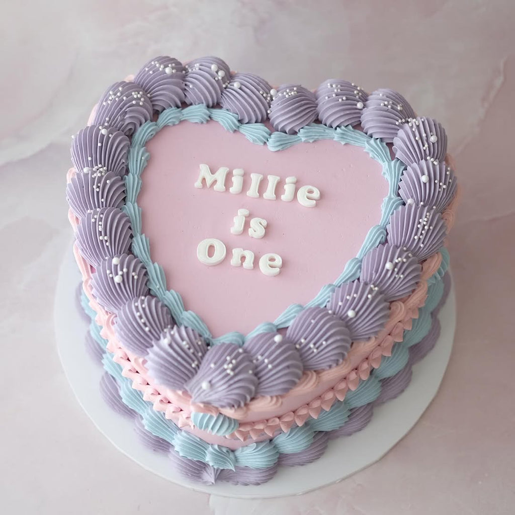 Vintage Heart Cake | Sprinkle-tastic!